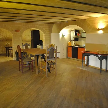 Domus Alba *